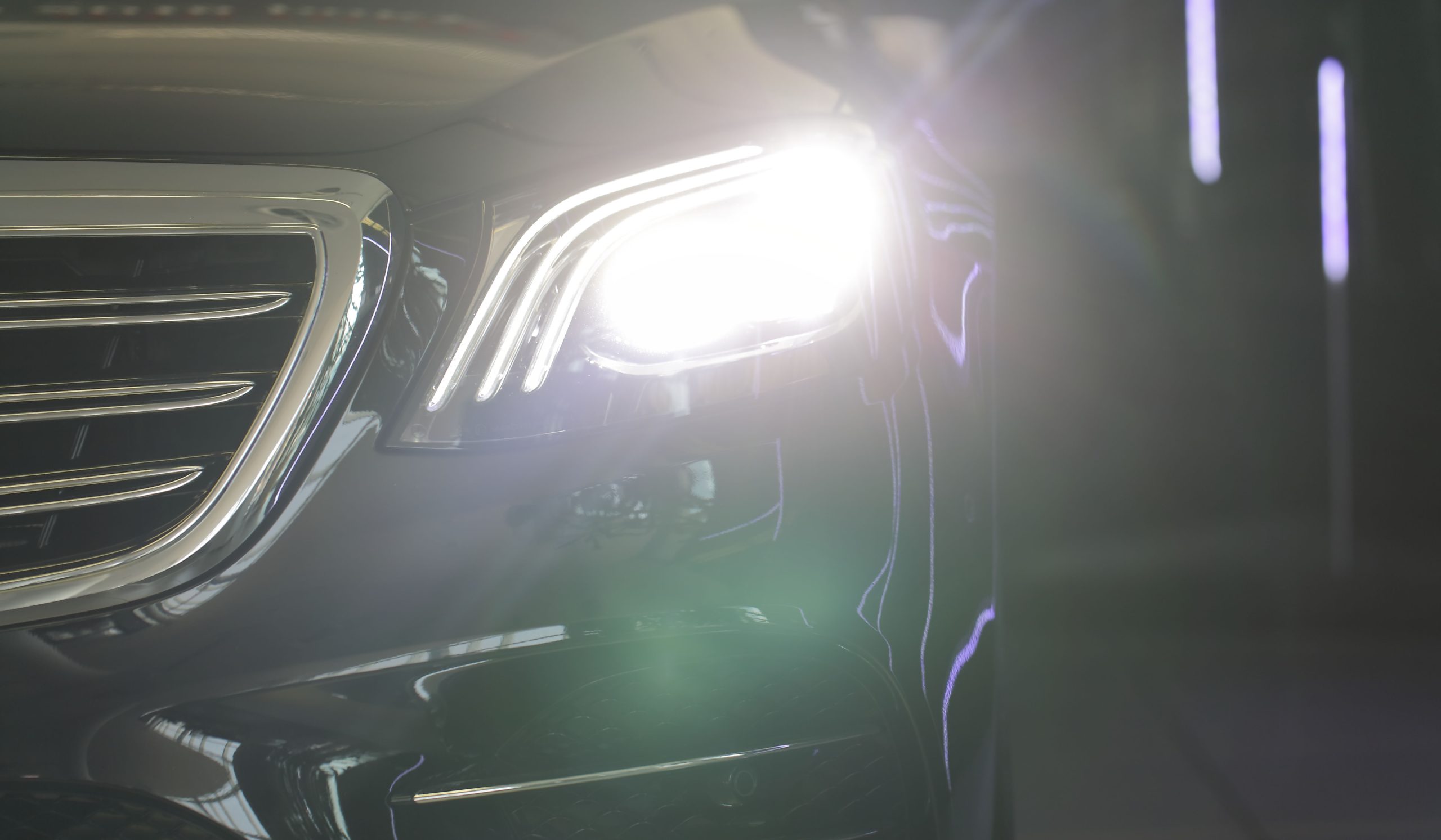 luces del coche luces de cruce luces del coche luces de cruce