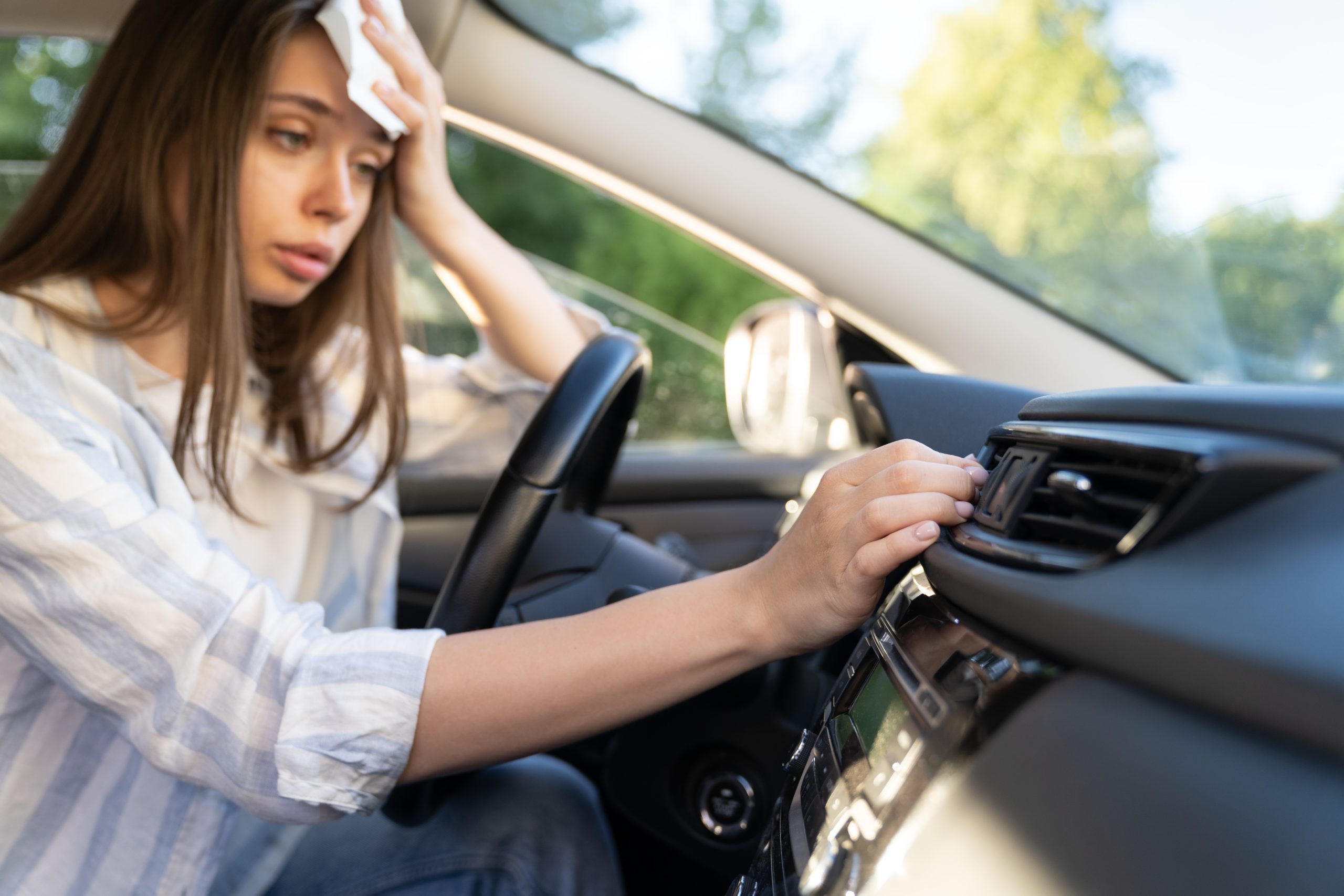 como usar el aire acondicionado del coche enfriar rápido el coche